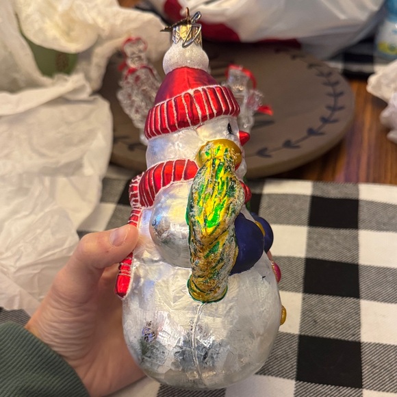Festive Snowman Ornament with Parrot and Green Leaf - Picture 4 of 4